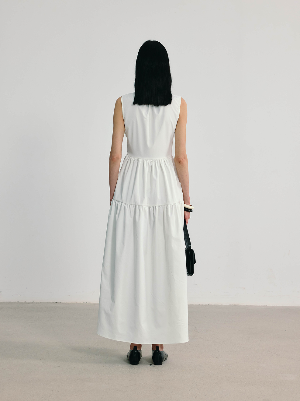 White Sleeveless Dress